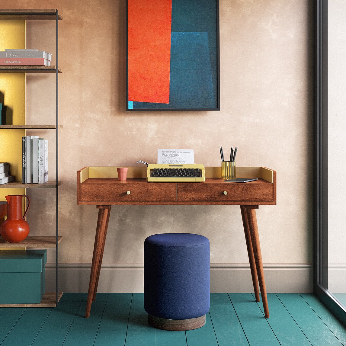 Fresco Desk in Light Brown – Modern Elegance with Natural Warmth Fresco Desk in Light Brown with soft-close drawers and tapered legs