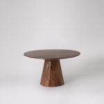 Figura Coffee Table in dark brown acacia wood with a matte black base