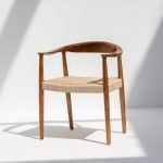 Gileteen Great Wooden Dining Chair with sleek design and curved backrest