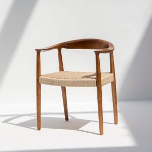 Gileteen Great Wooden Dining Chair with sleek design and curved backrest