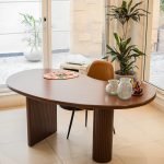 Kidney Desk – mid-century style desk with curved kidney-shaped wooden top and tapered legs