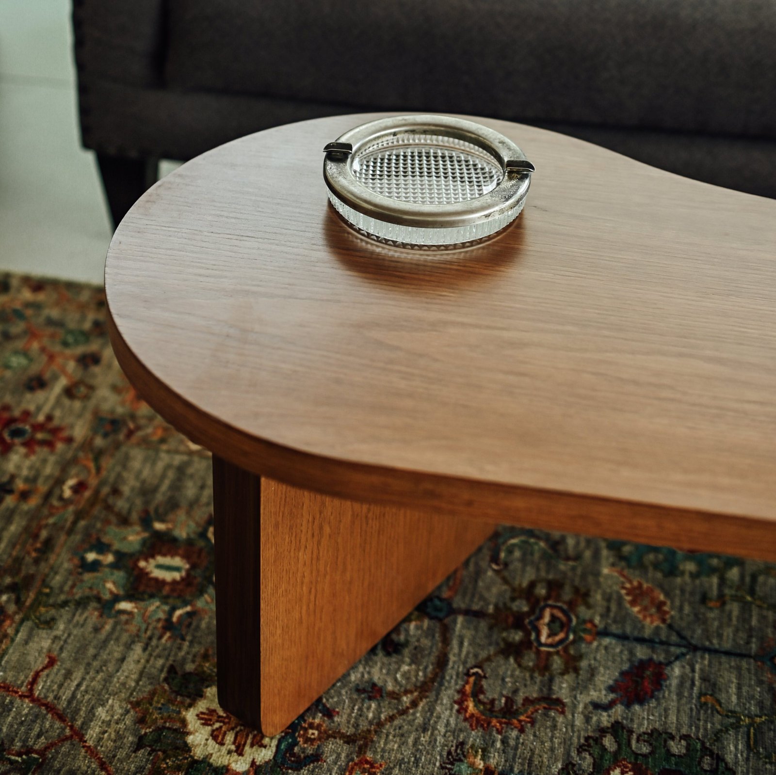 Cloud Table – organic cloud-shaped modern coffee table in sculptural wood or stone finish